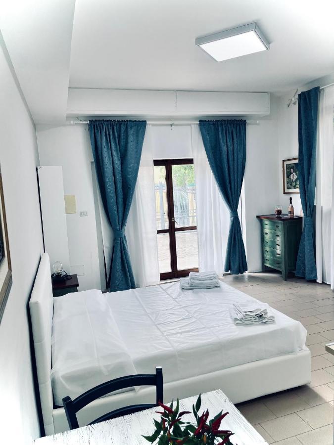 Monolocali B&B Santa Maria Apparente Чивітанова-Марке Екстер'єр фото