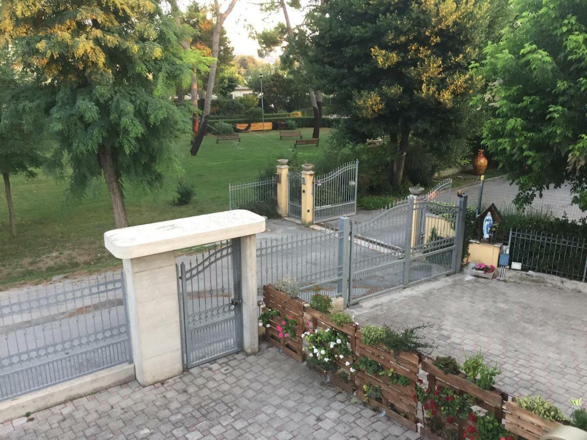 Monolocali B&B Santa Maria Apparente Чивітанова-Марке Екстер'єр фото